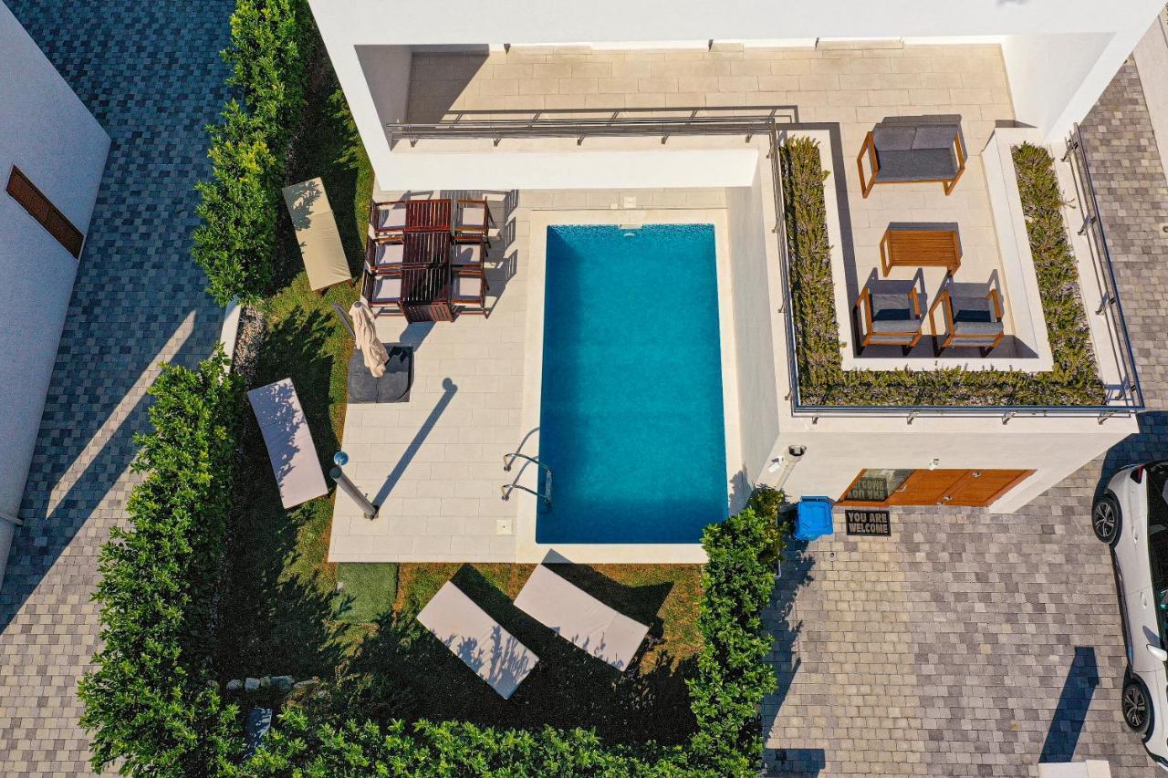 Villa Andreja Каштела Экстерьер фото
